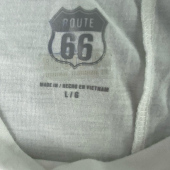 Feliz Navidad reindeer gold necklace deer print white sleeveless tee t-shirt - Picture 5 of 8